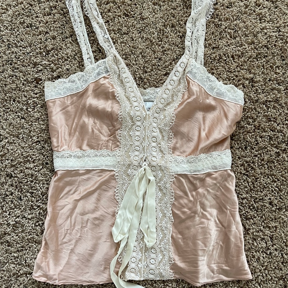 Miguelina Stephanie top